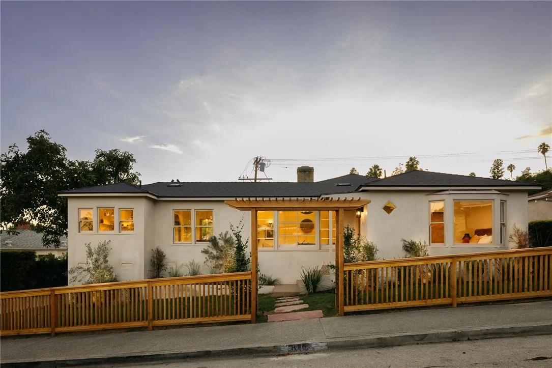 815 Cresthaven photo 2