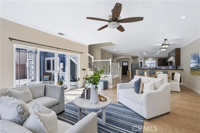 3482 Iroquois Avenue photo 4