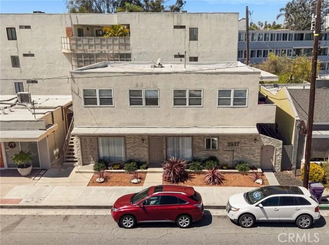 3937 Long Beach photo 2