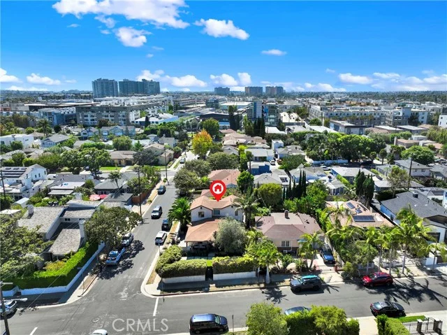 4089 Michael, Los Angeles