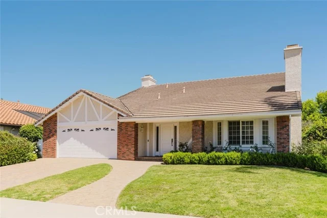 29049 Acanthus Court photo 3