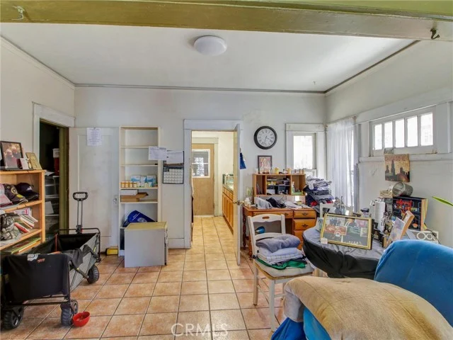 3830 S Figueroa Street photo 5