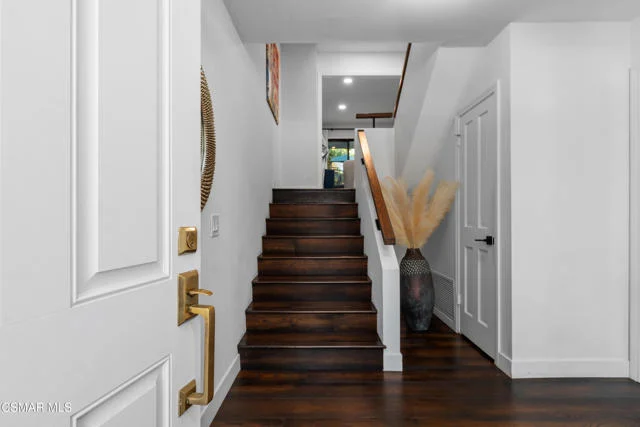 1519 N View Drive photo 4