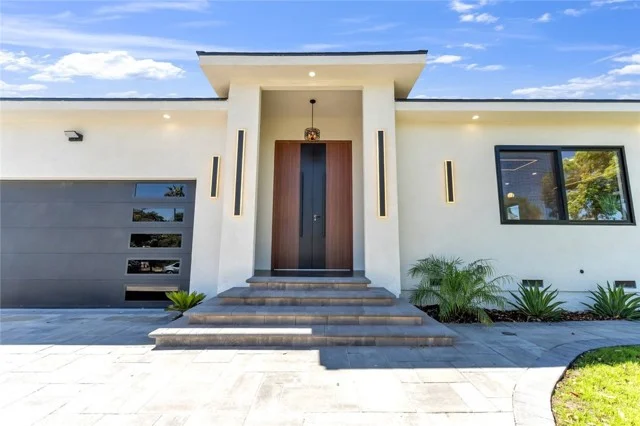 6709 Goodland Avenue photo 3