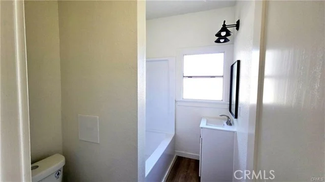 973 N Park photo 4