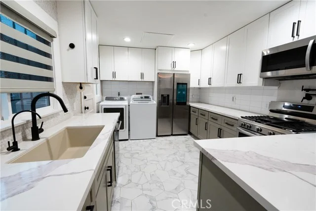 5604 S Manhattan Place photo 5