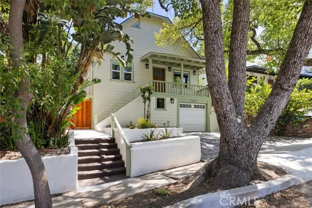 5850 Burwood Ave photo 2