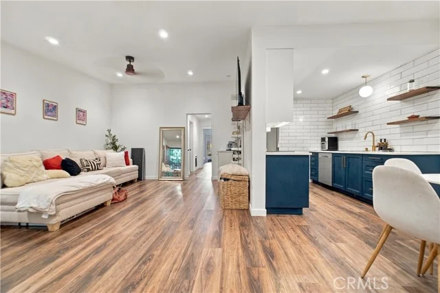 756 N Inglewood #14 photo 3