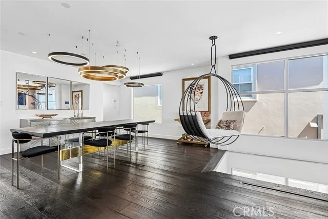 2417 Crest photo 5