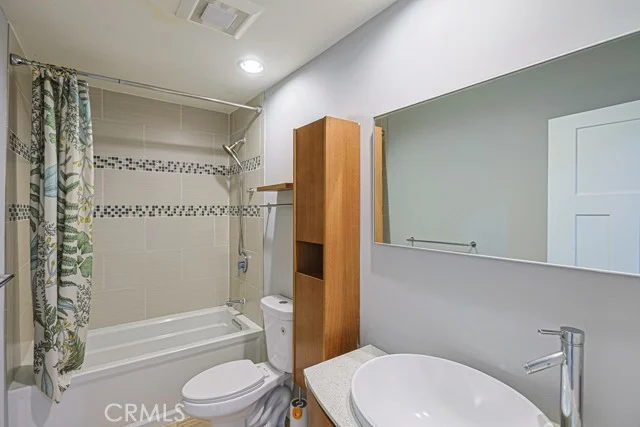 9322 Marina Pacifica N photo 4