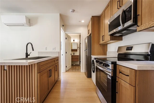 4220 W Adams photo 3