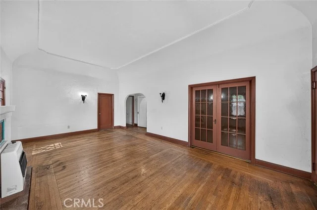 205 N Avenue 66 photo 3
