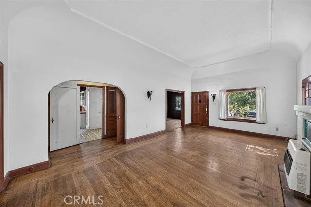 205 N Avenue 66 photo 4