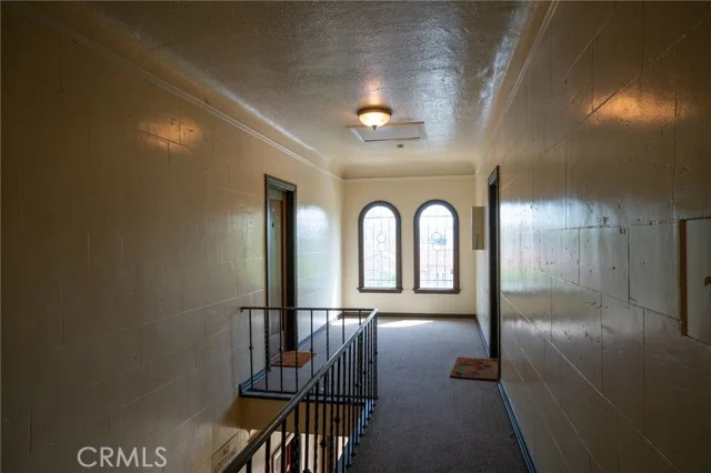 2059 Cedar Avenue photo 4