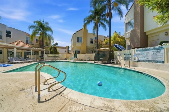 5455 Sylmar #1402 photo 3