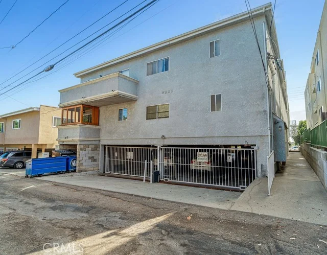 3552 S Centinela Avenue photo 4