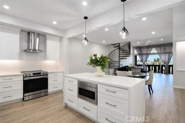 5216 Yarmouth Avenue #307, Encino