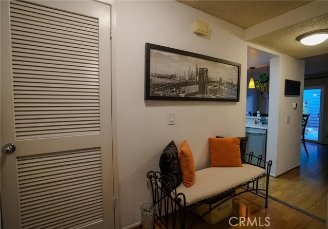 15735 Nordhoff #26 photo 2