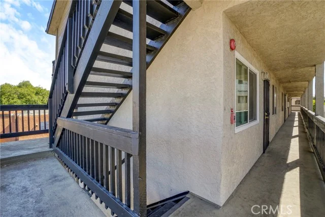 1126 Raymond Avenue photo 4