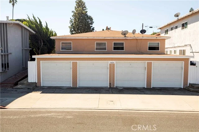 1426 Manhattan Beach, Manhattan Beach