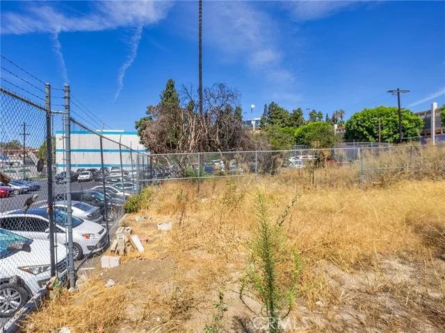 1014 Bartlett Street photo 4