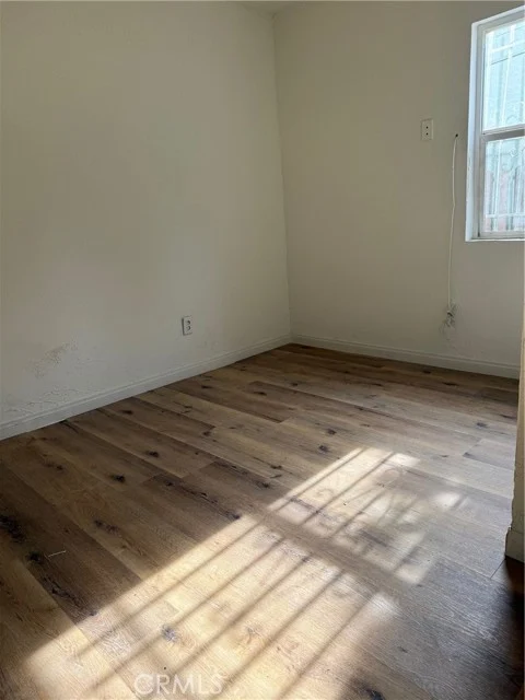 10206 S Vermont photo 3