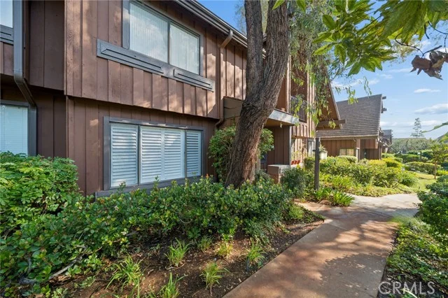 2157 Mount Shasta Drive photo 2