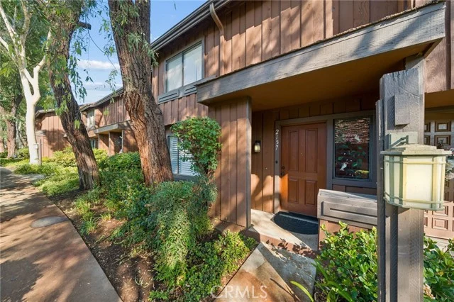 2157 Mount Shasta Drive photo 3