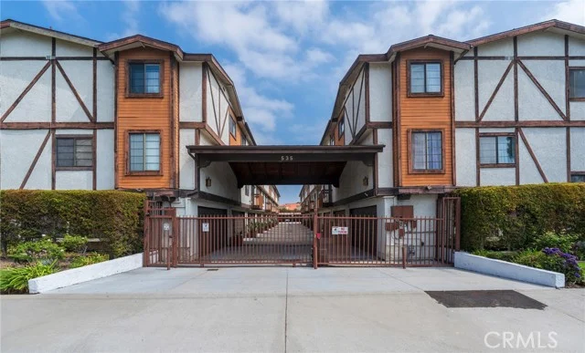 535 E 223rd Street #16, Carson