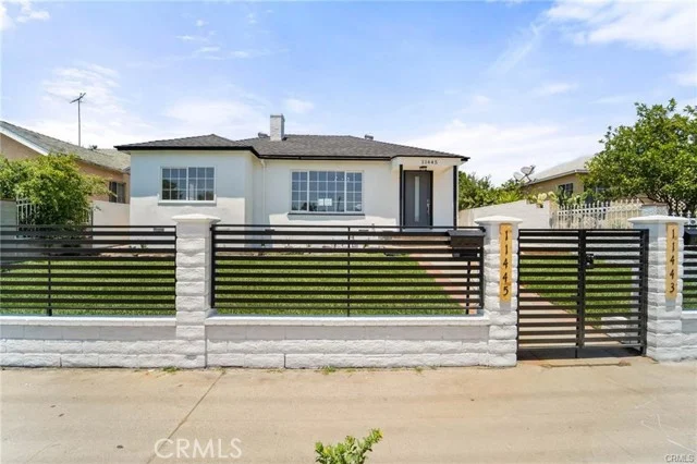11445 Saticoy Street, North Hollywood