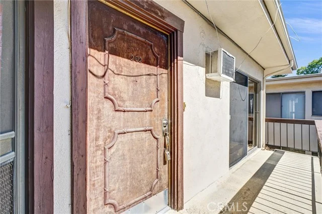 1840 Camden #202 photo 3