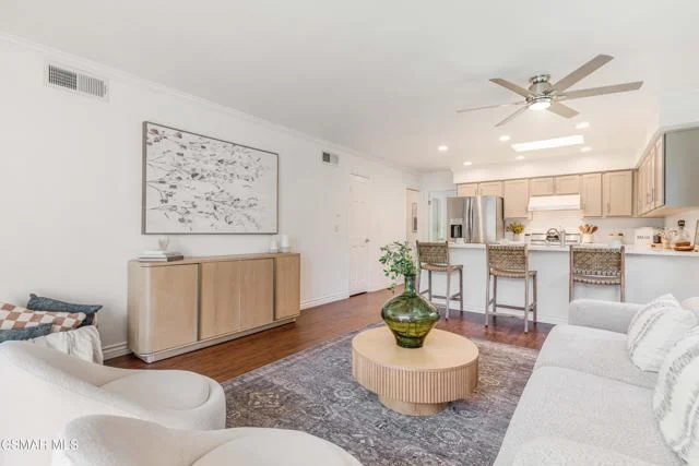 1124 Bright Glen Circle photo 4