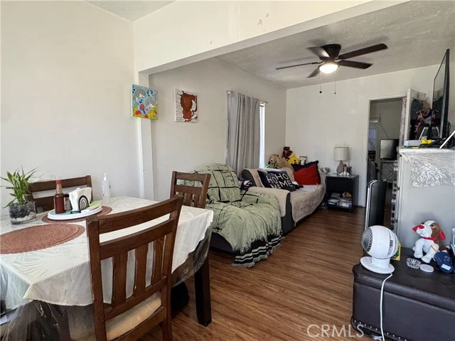 231 S Hicks Avenue photo 2