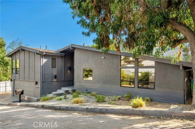 22250 Capulin Court, Woodland Hills