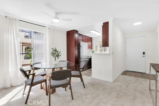 5535 Canoga Avenue #215 photo 3