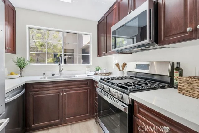 5535 Canoga Avenue #215 photo 5