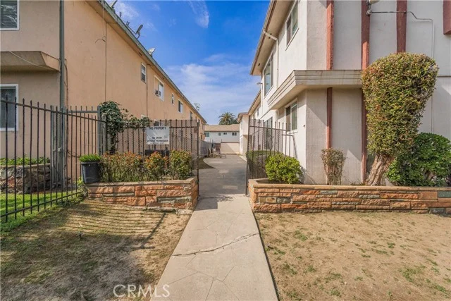 4017 Gelber Place photo 3