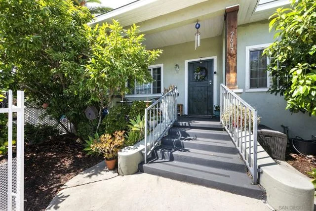2607 Darwin photo 2