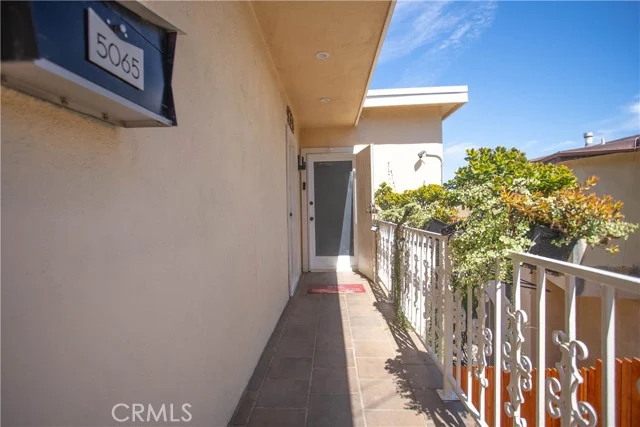 5065 La Calandria Drive photo 4