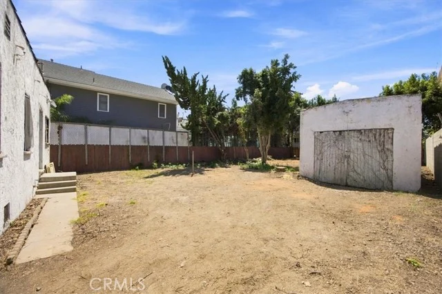 1543 S Carmelina Avenue photo 5
