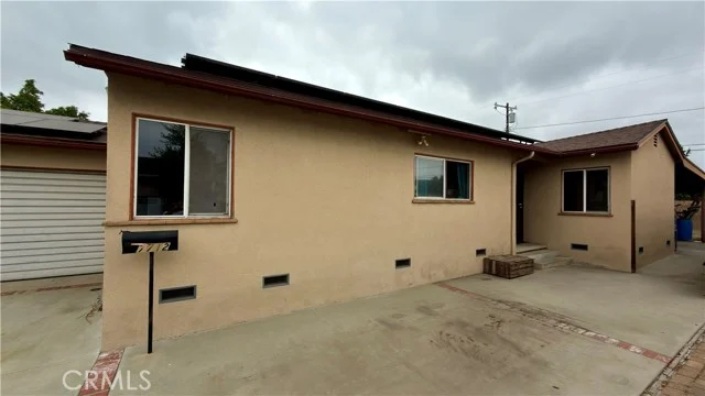 7712 Lemp photo 3