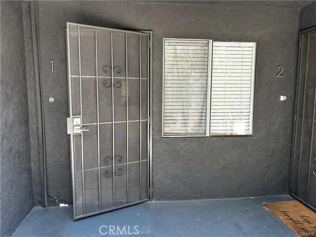 1020 E Broadway photo 5