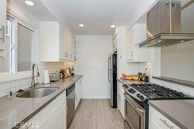 231 Longfellow Avenue photo 2