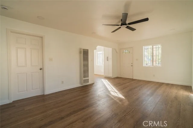 2500 Fairmount photo 4