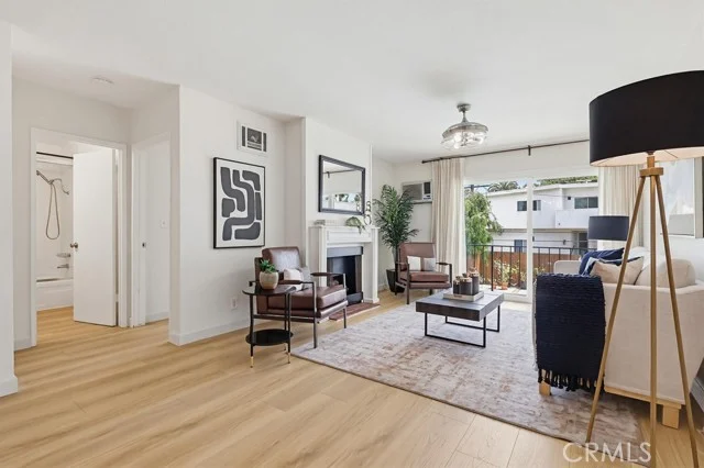 3640 Cardiff Avenue #210, Los Angeles