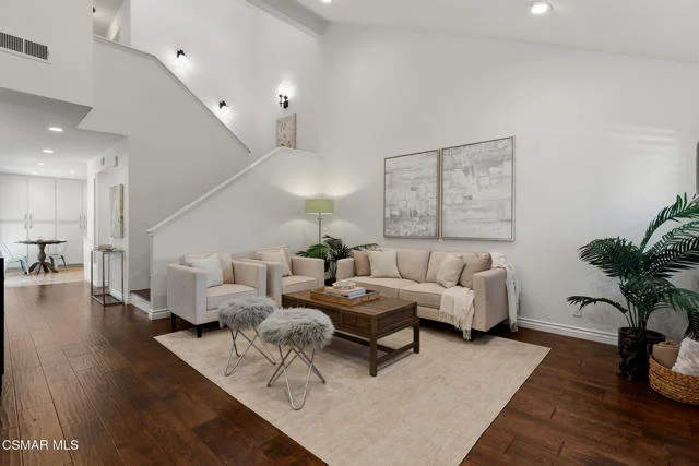 450 Via Colinas, Westlake Village