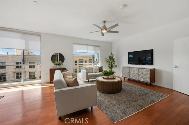 285 W 6th St #326, San Pedro