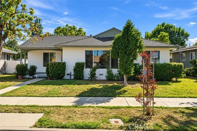 6324 Tampa Avenue photo 2