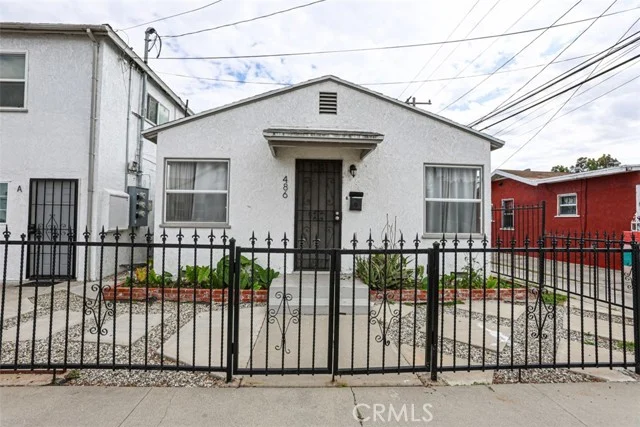 486 E Adair photo 2