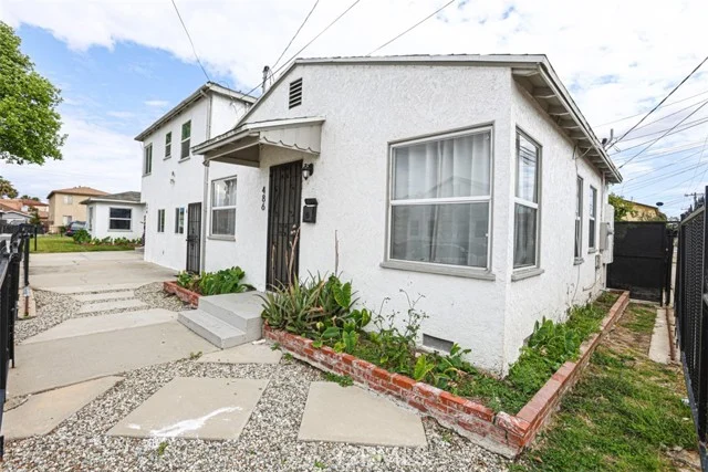 486 E Adair photo 4